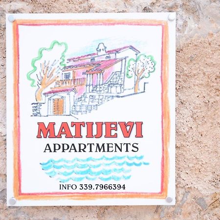 Matijevi Apartments Sistiana Eksteriør bilde